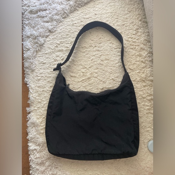 BAGGU NYLON SHOULDER BAG - Picture 2 of 3